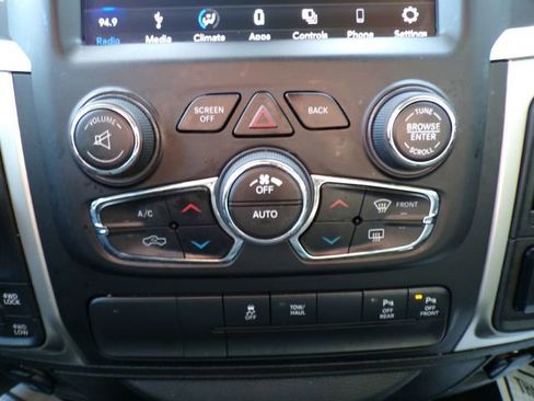 Used 2019 RAM 1500 Big Horn image 26