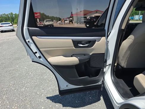 Used 2018 Honda CR-V LX image 39