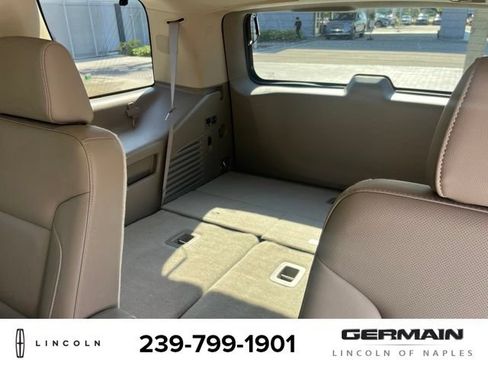 Used 2015 GMC Yukon SLT w/ Open Road Package AWD/4WD image 19