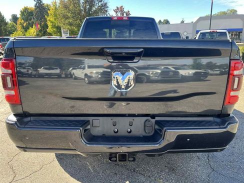 Used 2022 RAM 3500 Big Horn w/ Level B Equipment Group image 7