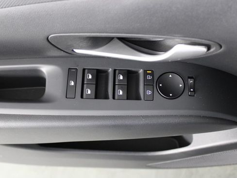 Certified 2026 Hyundai Tucson SE FWD image 23