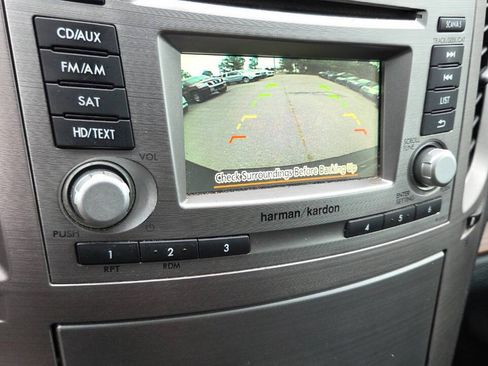 Used 2013 Subaru Outback 2.5i Limited w/ Moonroof Pkg AWD/4WD image 46