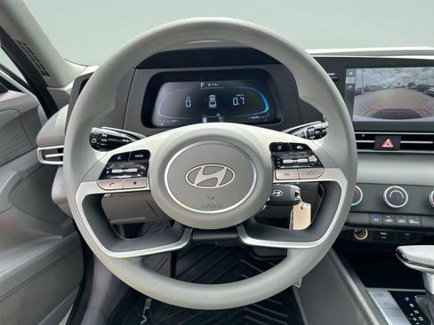 New 2026 Hyundai Elantra SE image 31