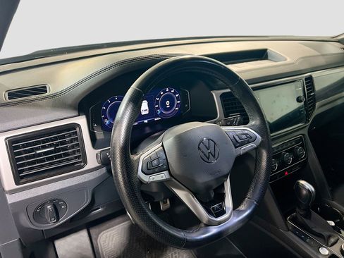 Used 2020 Volkswagen Atlas Cross Sport SEL R-Line image 7