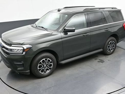 Used 2022 Ford Expedition XLT AWD/4WD image 24