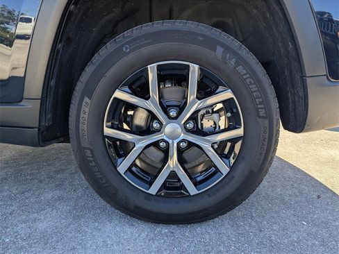 Used 2024 Jeep Grand Cherokee Limited w/ Trailer Tow Package image 16