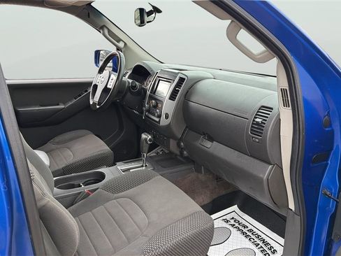 Used 2013 Nissan Frontier PRO-4X AWD/4WD image 16