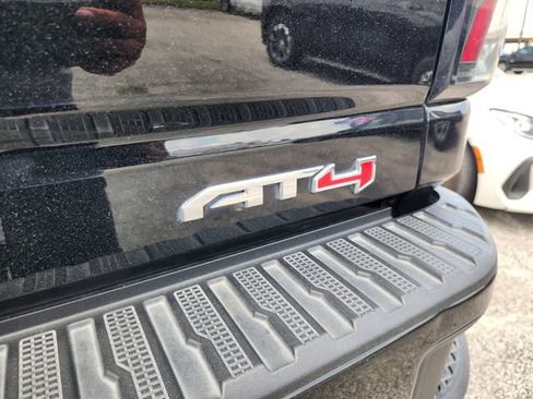 Used 2024 GMC Sierra 2500 AT4 w/ AT4 Premium Plus Package AWD/4WD image 7
