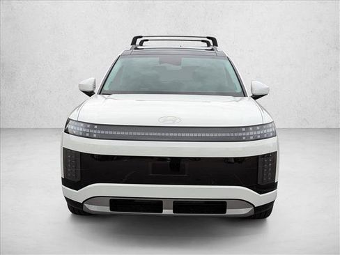 New 2026 Hyundai Ioniq 9 Limited image 2