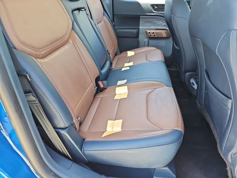 Used 2022 Ford Maverick Lariat w/ Lariat Luxury Package FWD image 16