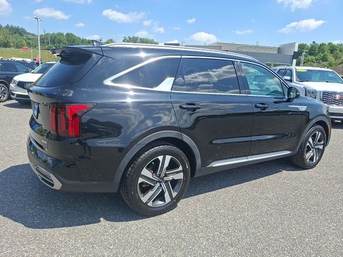 Used 2023 Kia Sorento EX AWD/4WD image 7