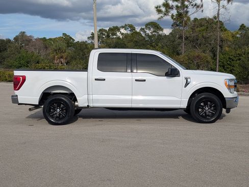 Used 2022 Ford F150 XLT w/ Equipment Group 301A Mid image 4