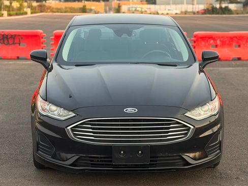 Used 2020 Ford Fusion SE FWD image 3