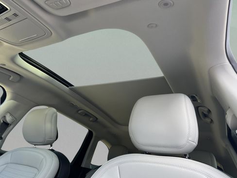 New 2026 Lincoln Nautilus Reserve image 23