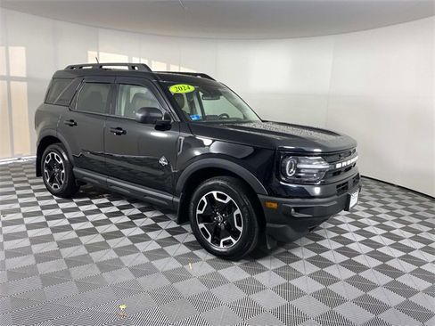 Used 2024 Ford Bronco Sport Outer Banks w/ Tech Package image 1