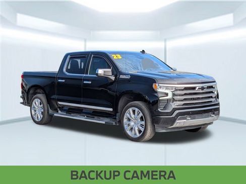 Used 2023 Chevrolet Silverado 1500 High Country w/ Technology Package image 8