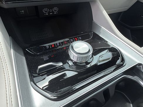 New 2026 Jeep Grand Wagoneer L 4WD image 26