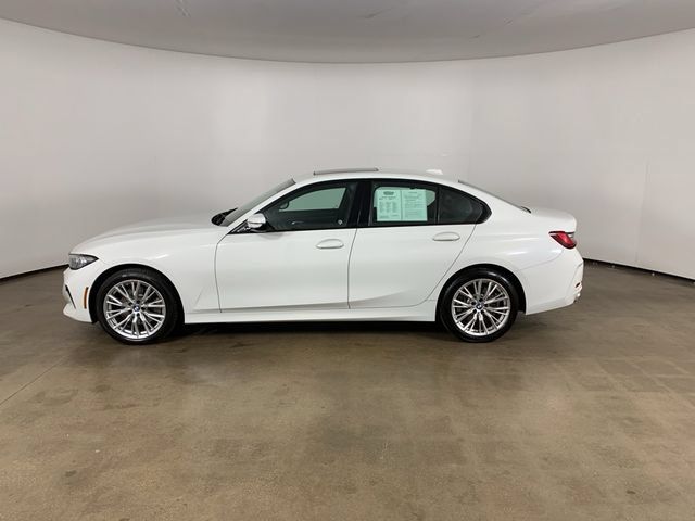 Used 2023 BMW 330i xDrive Sedan w/ Driving Assistance Package AWD/4WD image 16
