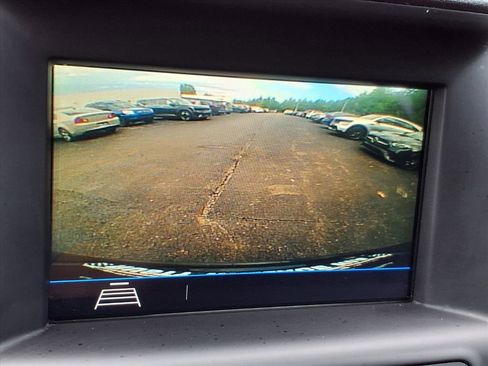 Used 2018 GMC Terrain SLE image 18