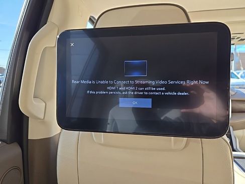 Used 2023 GMC Yukon XL Denali image 44