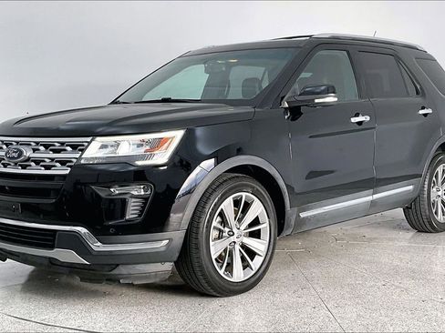 Used 2018 Ford Explorer Limited image 14