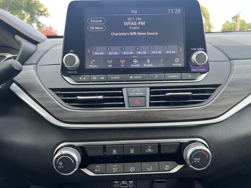 Certified 2025 Nissan Altima 2.5 SV FWD image 24
