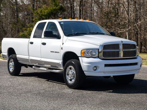 Used 2005 Dodge Ram 3500 Truck SLT image 24