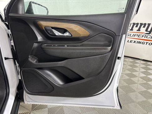 Used 2018 GMC Terrain SLE image 26