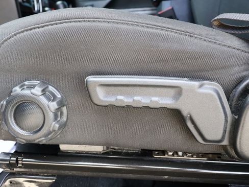 Used 2020 Jeep Wrangler Unlimited Sport AWD/4WD image 13