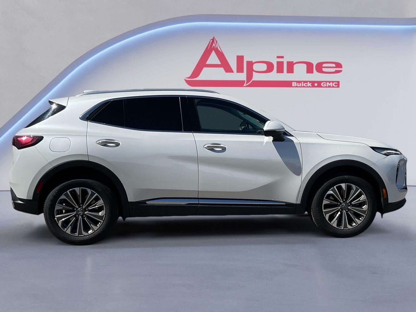 Used 2024 Buick Envision Preferred AWD/4WD image 6