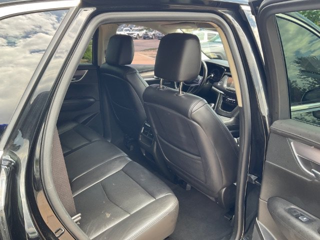 Used 2017 Cadillac XT5 Luxury w/ Driver Awareness Package AWD/4WD image 13