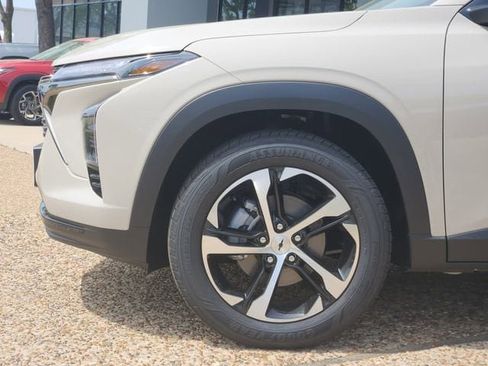 New 2026 Chevrolet Trax RS image 7