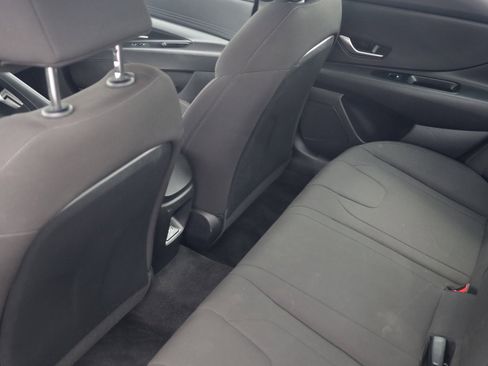 Used 2024 Hyundai Elantra SEL FWD image 14