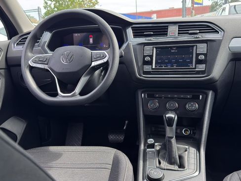 Used 2022 Volkswagen Tiguan S image 26