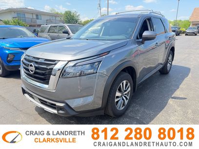 Used 2025 Nissan Pathfinder SL