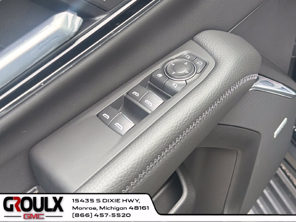 New 2027 GMC Yukon Denali w/ Denali Reserve Package AWD/4WD image 12