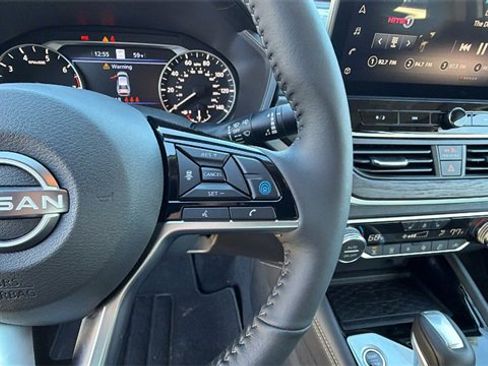 Used 2025 Nissan Altima 2.5 SL image 28