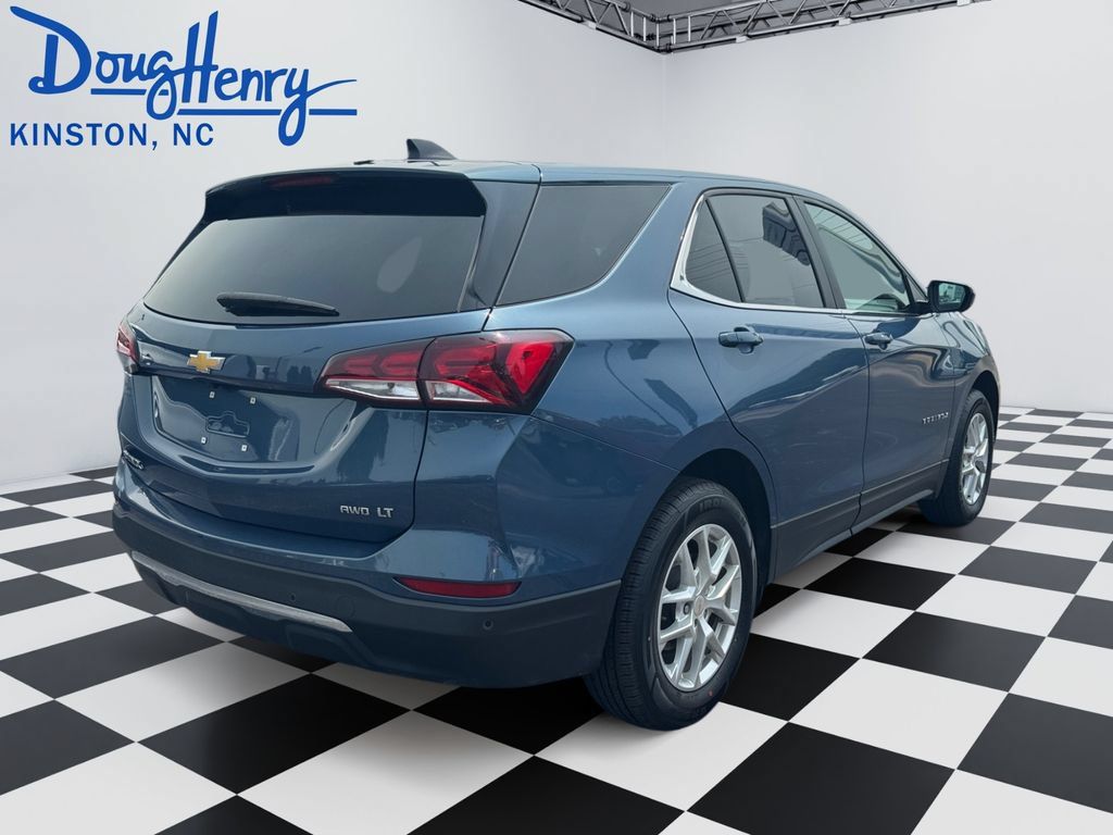 Used 2024 Chevrolet Equinox LT AWD/4WD image 5