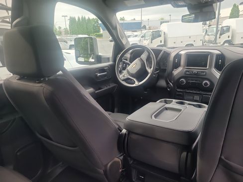 Used 2024 Chevrolet Silverado 2500 Custom w/ Custom Convenience Package AWD/4WD image 22