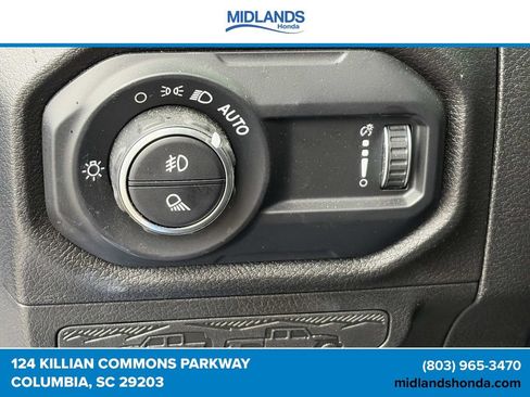 Used 2024 Jeep Gladiator Sport AWD/4WD image 18