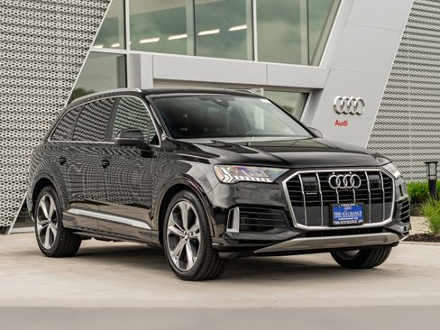 Used 2023 Audi Q7 3.0T Prestige w/ Prestige Package AWD/4WD image 1