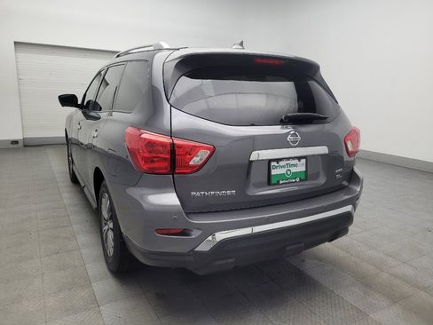 Used 2019 Nissan Pathfinder SL image 5