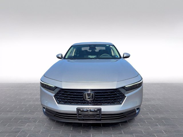 Used 2024 Honda Accord EX image 2