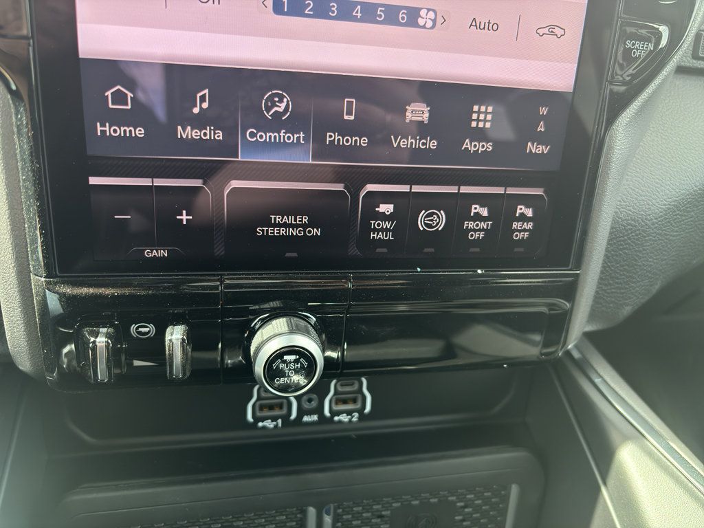 New 2026 RAM 2500 Laramie AWD/4WD image 25