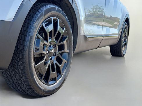 Used 2022 Kia Telluride SX w/ SX Prestige Package AWD/4WD image 16