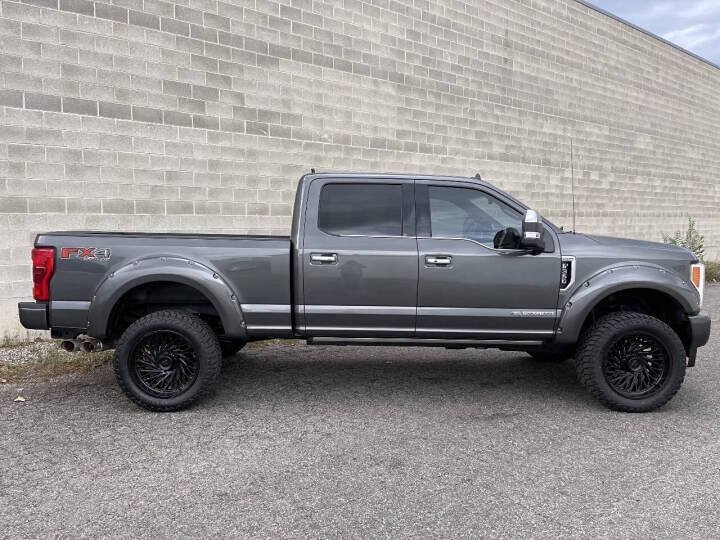 Used 2019 Ford F350 Platinum w/ Platinum Ultimate Package AWD/4WD image 8