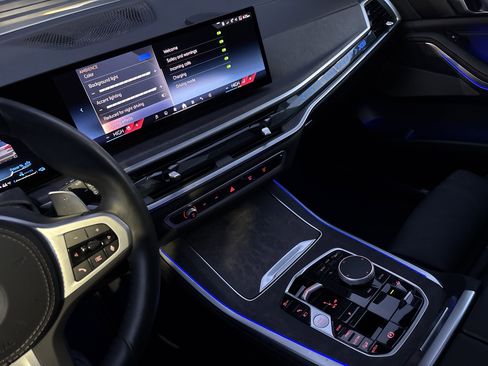 Used 2025 BMW X5 xDrive50e w/ M Sport Package image 20