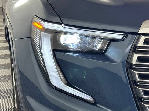 Certified 2025 GMC Acadia Denali w/ Super Cruise Package AWD/4WD image 54