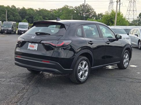 Used 2025 Honda HR-V LX image 18