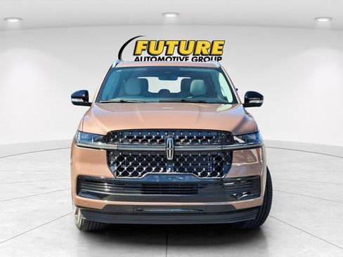 New 2026 Lincoln Navigator L Black Label AWD/4WD image 3